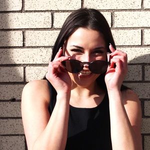 Meet your Posher, Logan